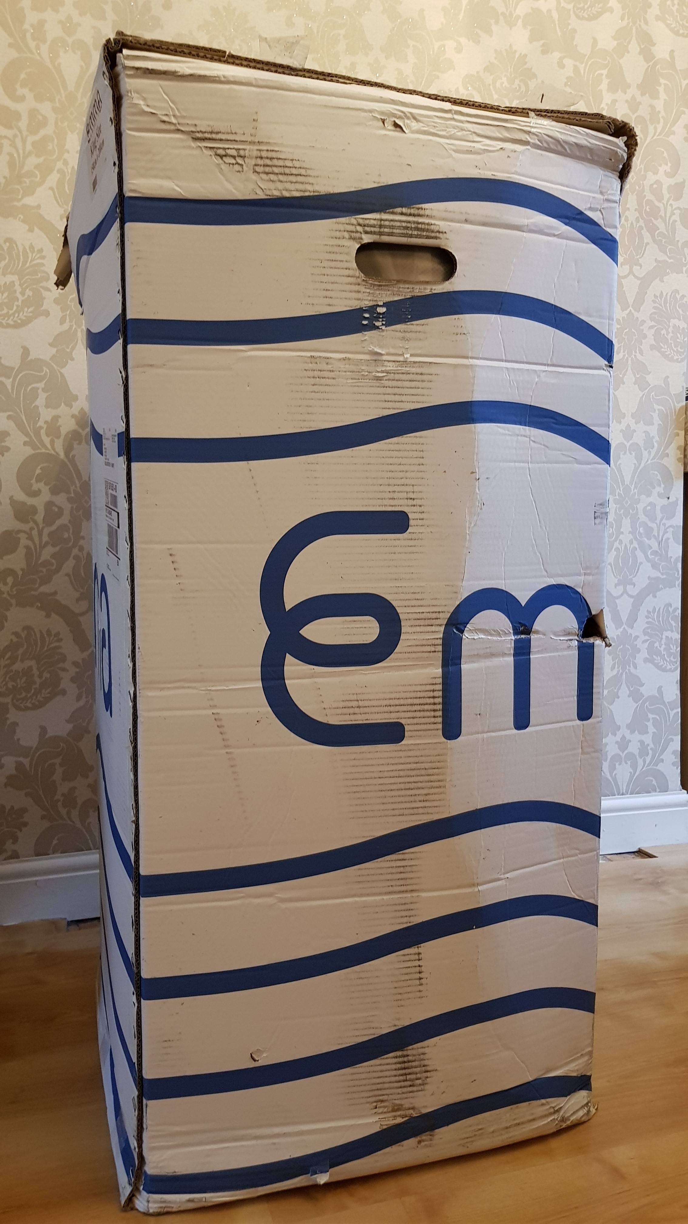 Emma Mattress in a box after delivery