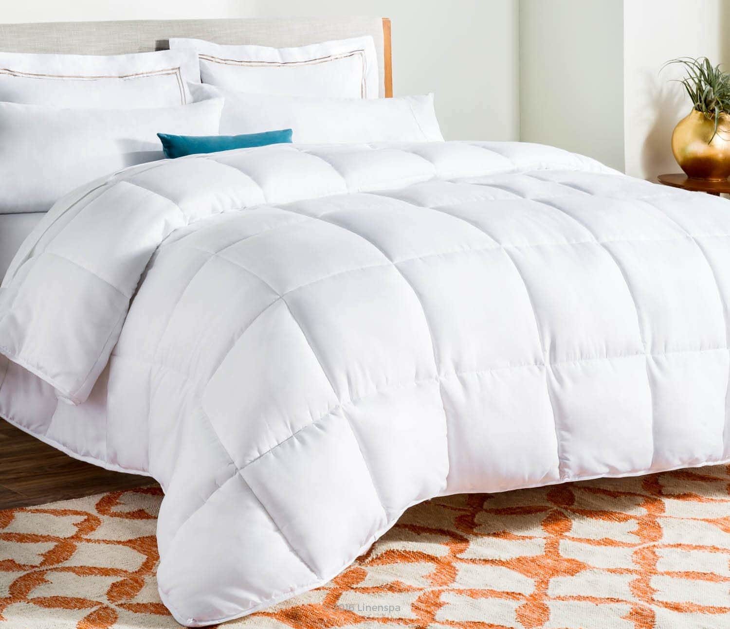 Linenspa All-Season down alternative comforter