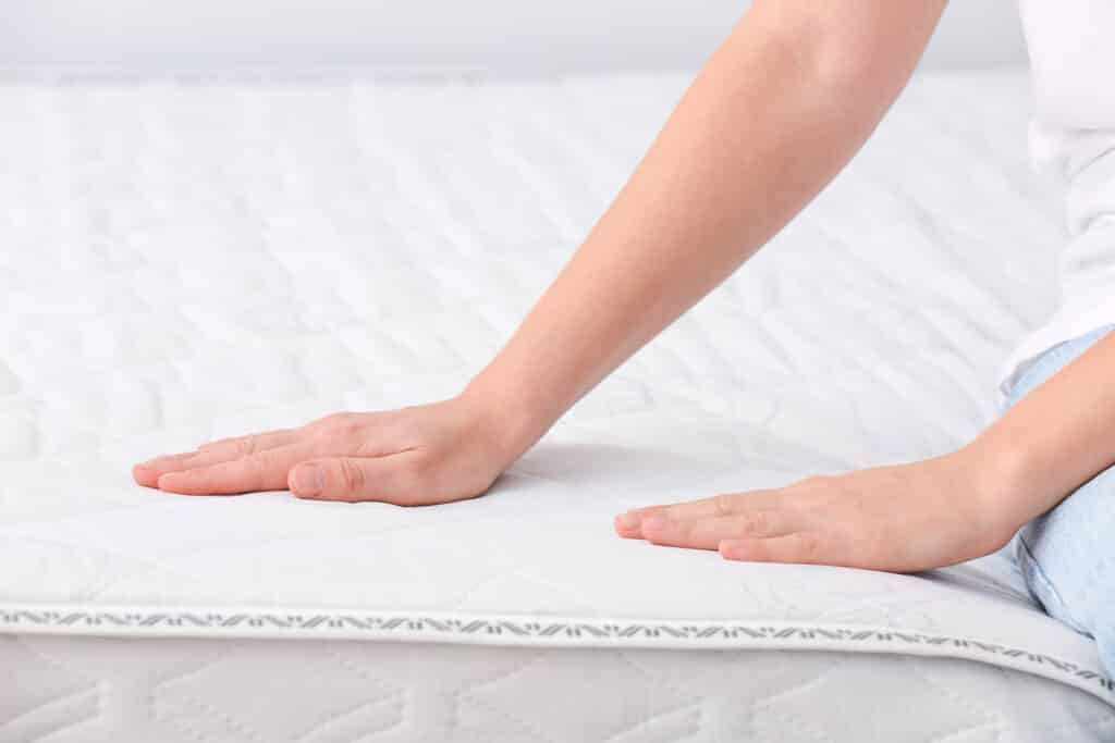 firm or soft mattress for back pain